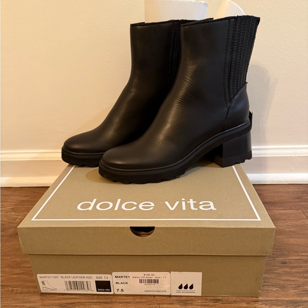 NEW Dolce Vita Women's Black Leather Boots 7.5